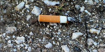 Los peligros de un cigarrillo mal apagado