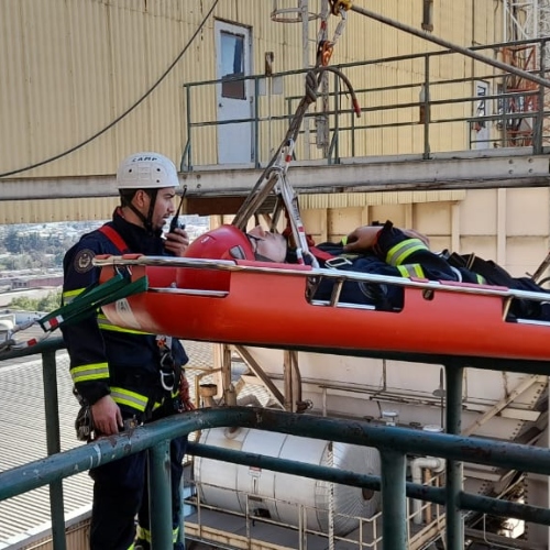 Bomberos GRIMP-CBS realiza ejercicio de rescate en planta termoeléctrica
